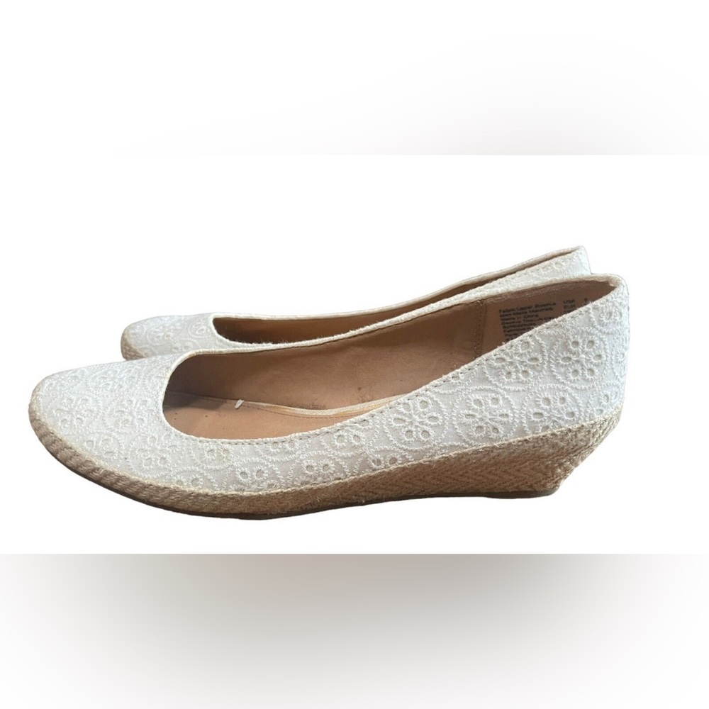 New! American Eagle Eyelet Espadrille Wedges  size 10